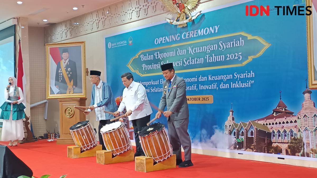 Opening Ceremony Bulan Ekonomi dan Keuangan Syariah Sulsel 2025 di Baruga Phinisi KPwBI, Makassar, Rabu (1/10/2025). (IDN Times/Asrhawi Muin) 