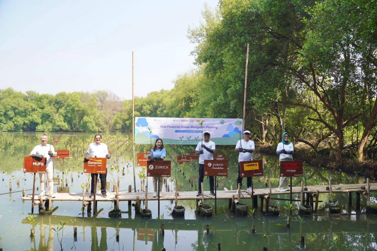 Gerakan tanam mangrove di 6 kota yang diinisiasi One Financial Group (dok.istimewa)