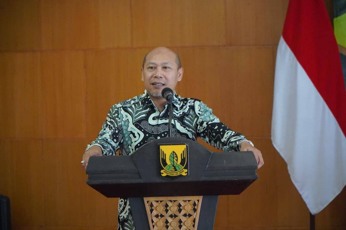Prof. Warsito hadiri rapat Penguatan Karakter dan Jati Diri Bangsa Kemenko. (Dok. Humas PMK)