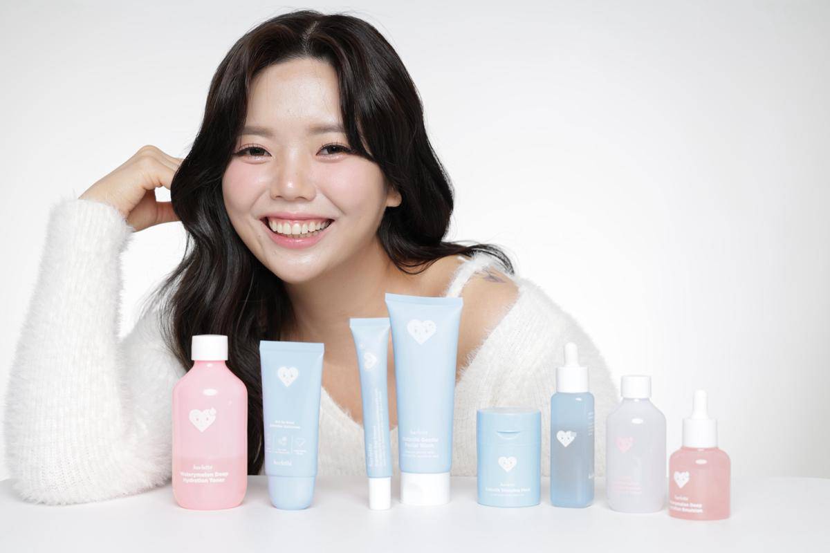 Valencia Nathania, Harlette Beauty (dok. rilis)