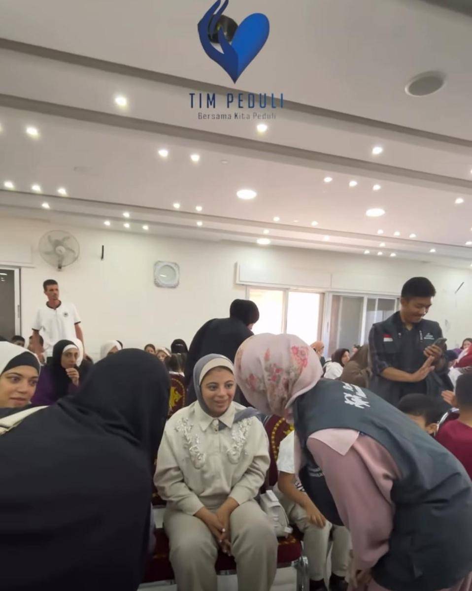 Nabilah Ayu kunjungi anak-anak Gaza penderita kanker di Jordania (instagram.com/tiim_peduli)