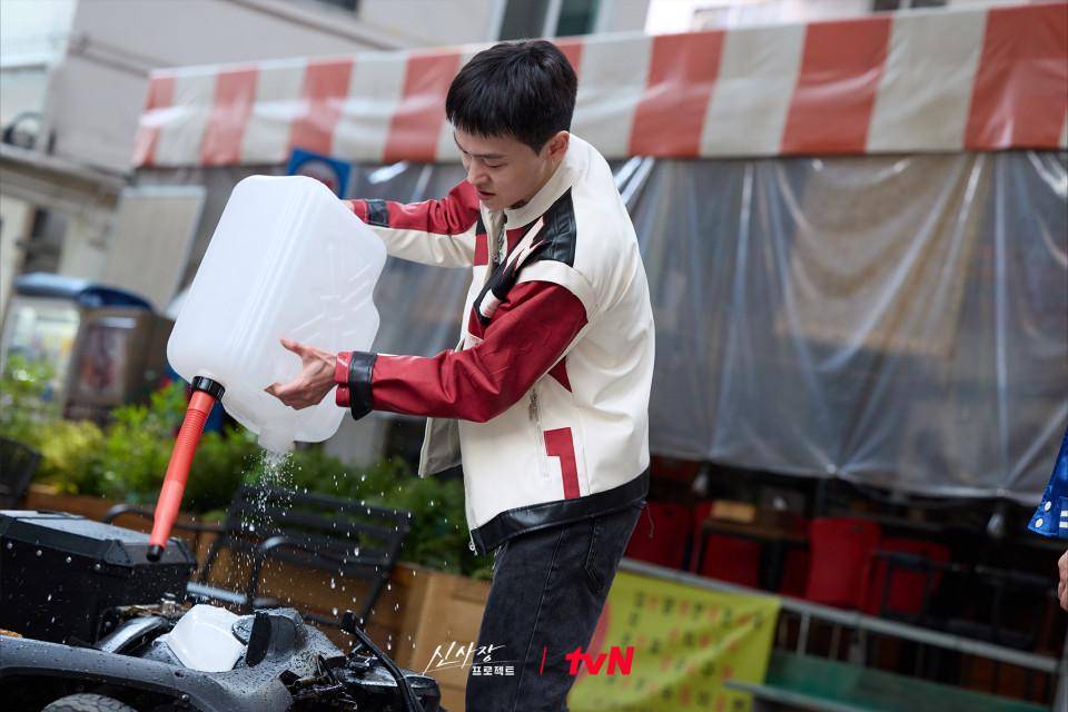 still cut drakor Shin's Project (dok. tvN/Shin's Project)