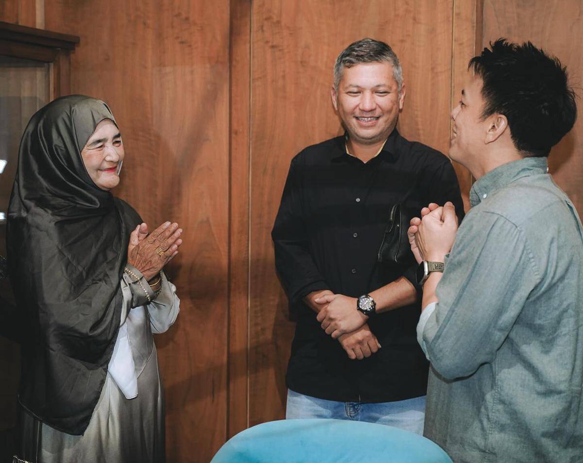  Ultah Ibunda Shandy Purnamasari (Instagram.com/juragan_99)