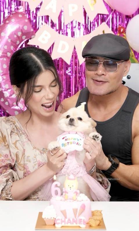 Deddy Corbuzier dan Sabrina dengan Chanel (Instagram.com/chanelinseoul_)