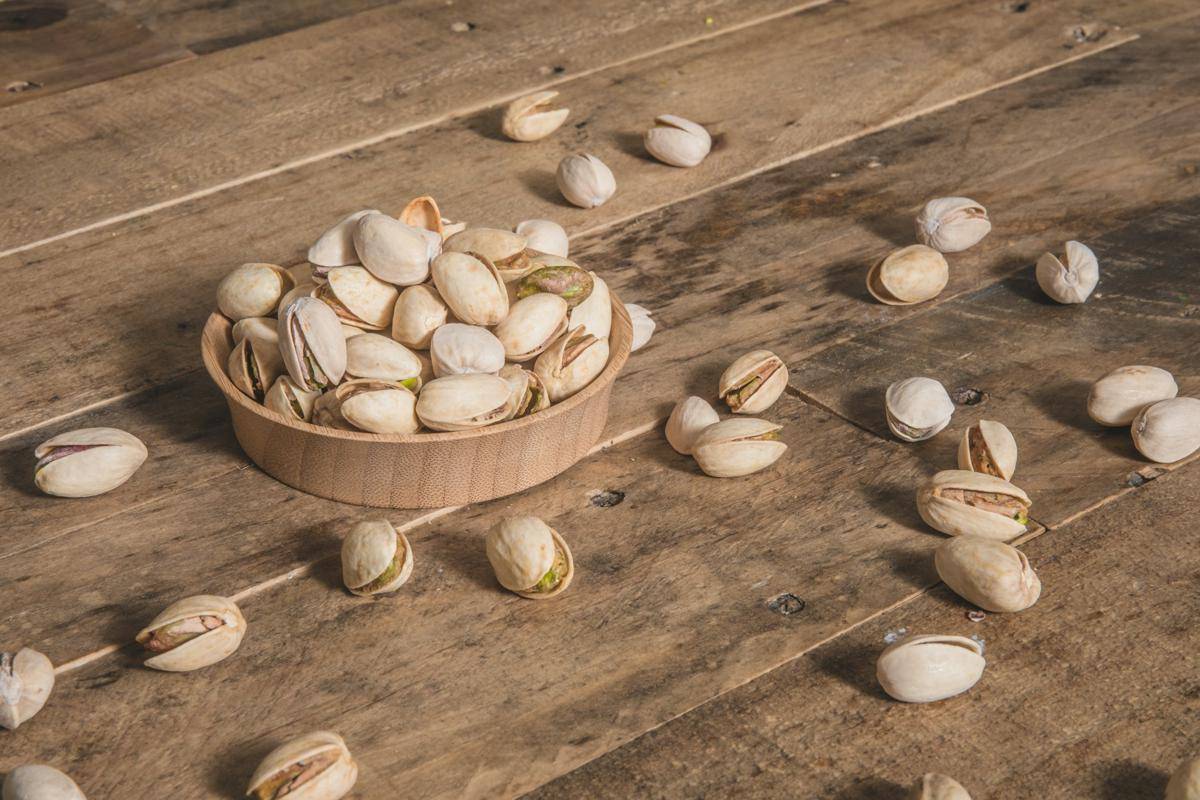 ilustrasi kacang pistachio 