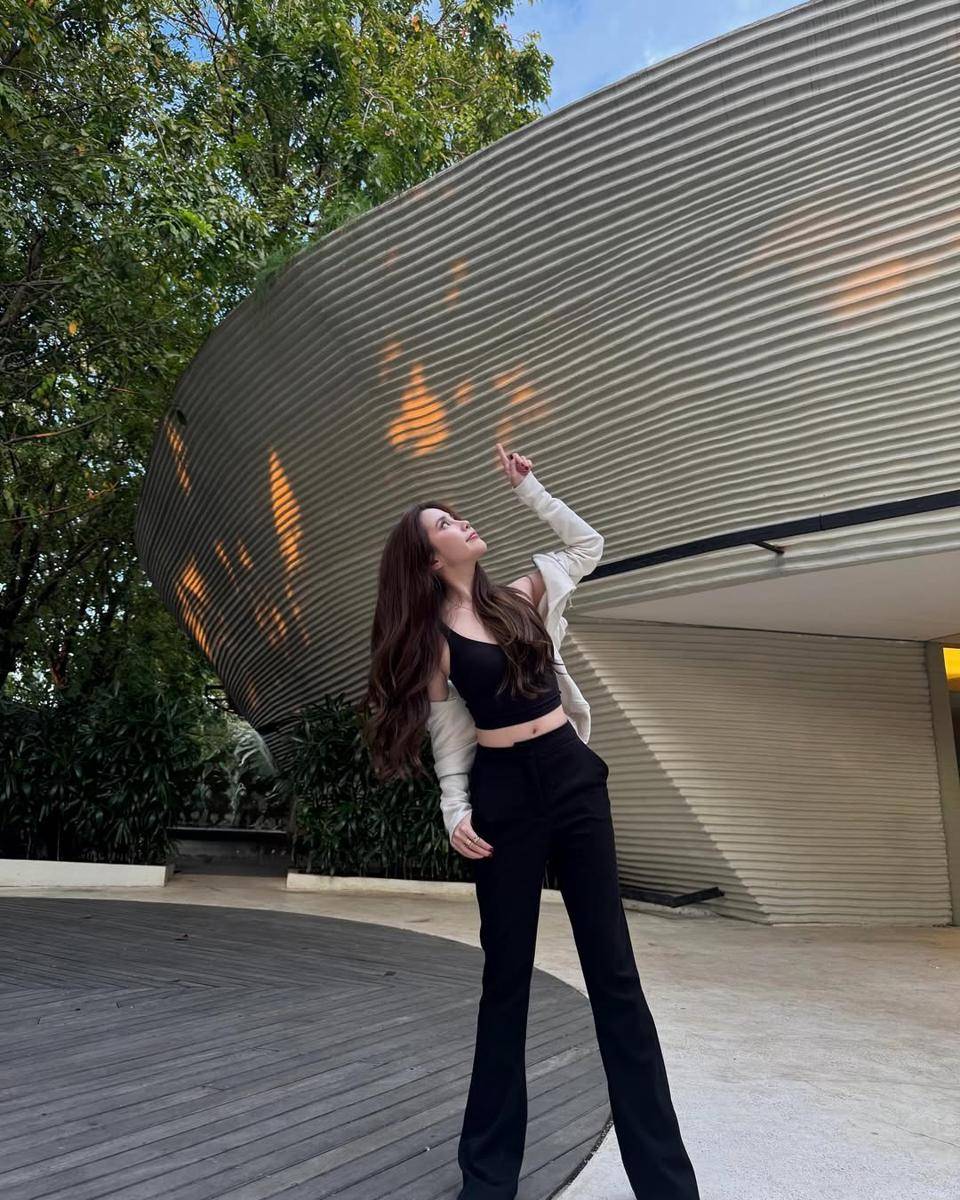 inspirasi OOTD ala Agatha Chelsea 