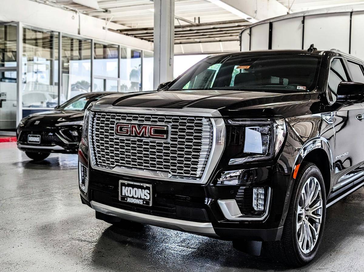 GMC. (unsplash.com/koons)