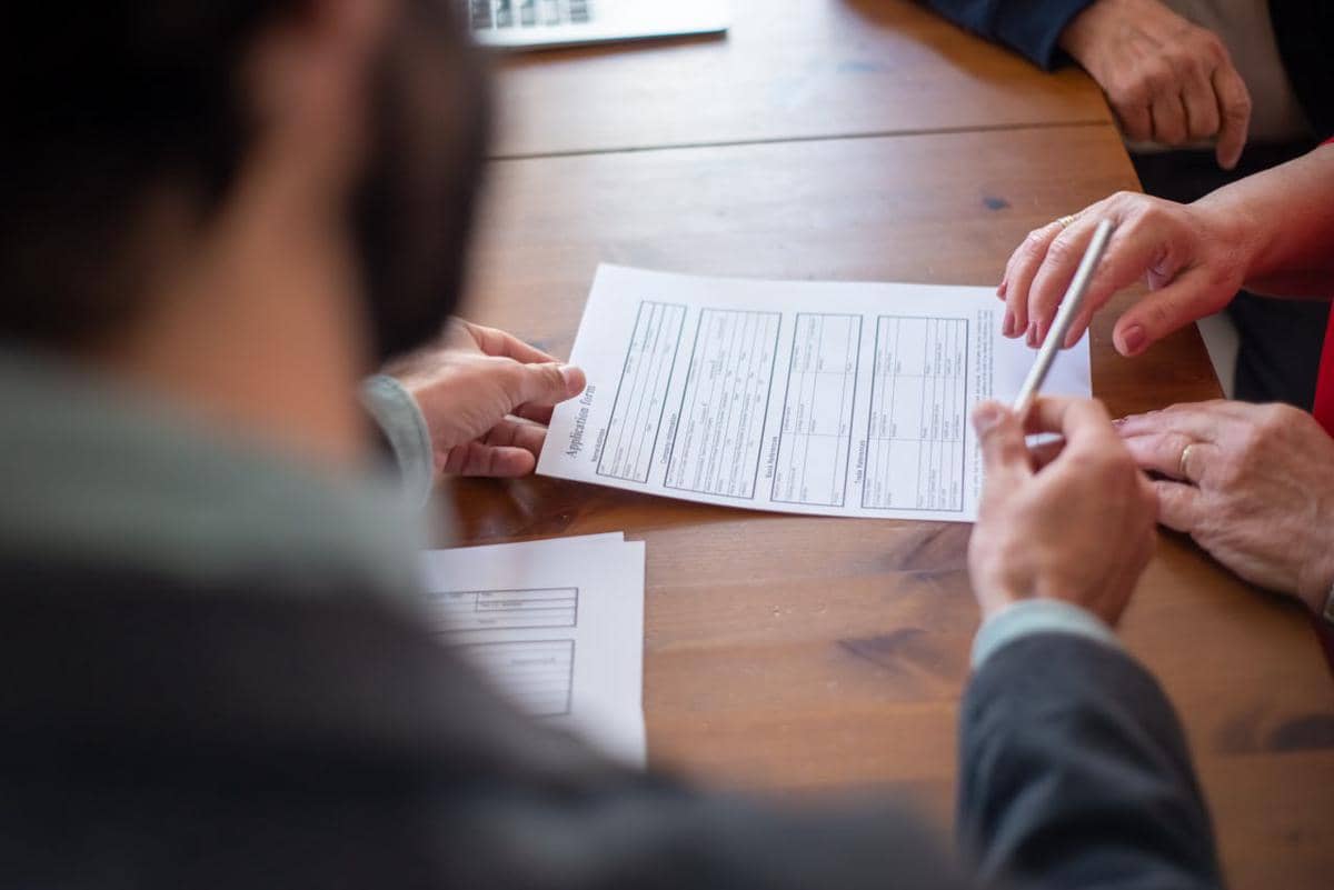 Dapat Job Offer? Coba 5 Prompt AI ini Sebelum Bilang "Ya"