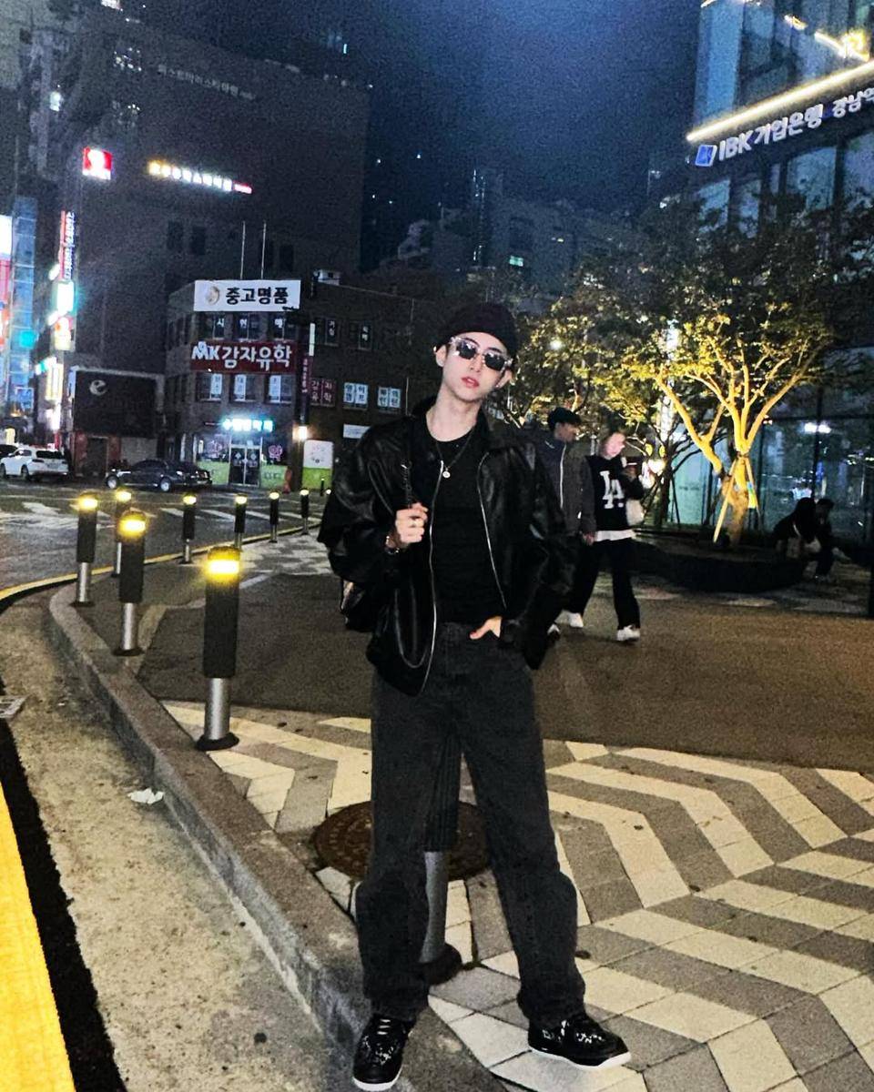 all black outfit ala Sood Yacht (instagram.com/s.yacht)