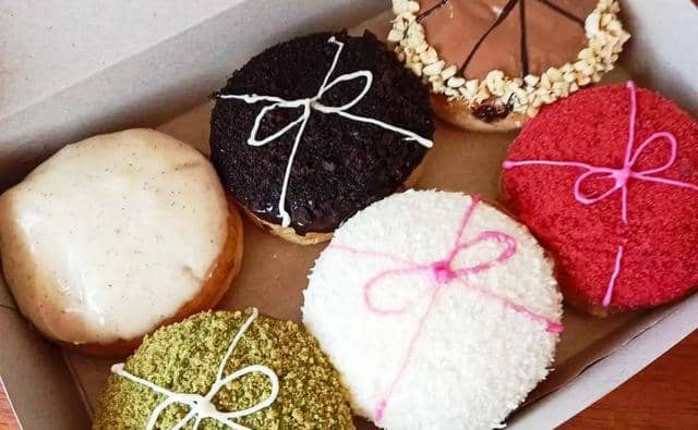 ilustrasi donat 