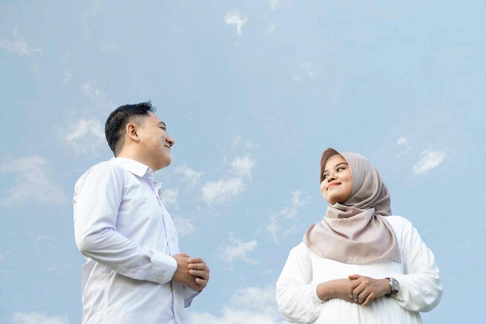 ilustrasi pasangan suami istri