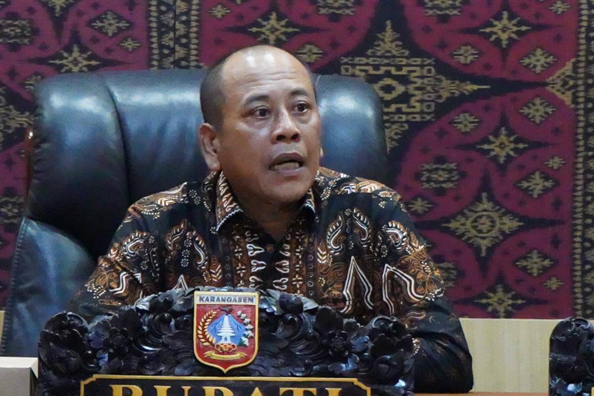 Bupati Karangasem I Gusti Putu Parwata.