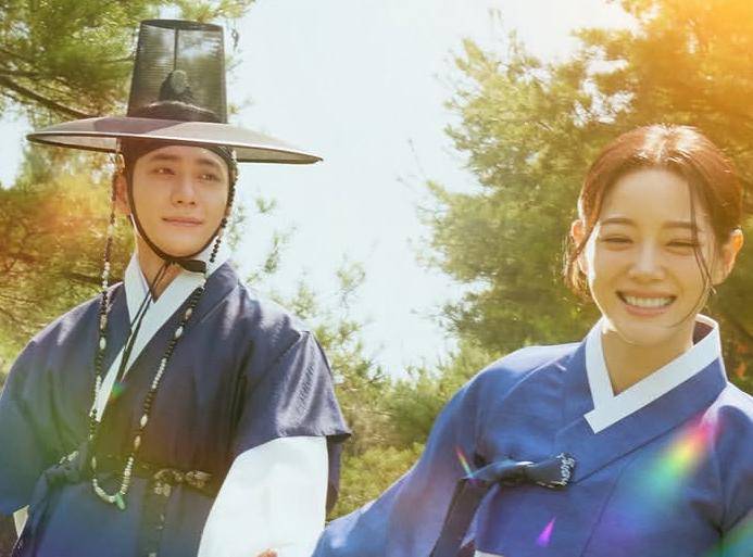 poster drama Moon River