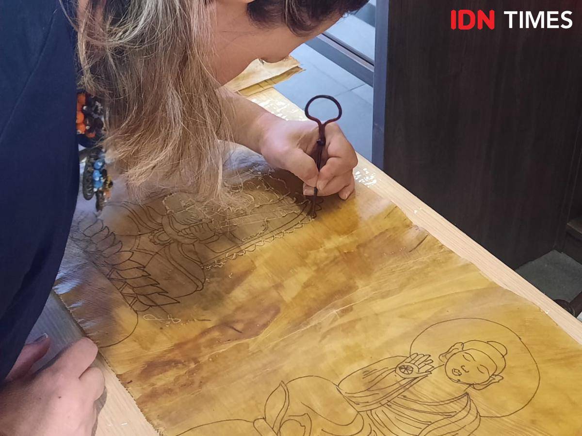 kerajinan batik paku