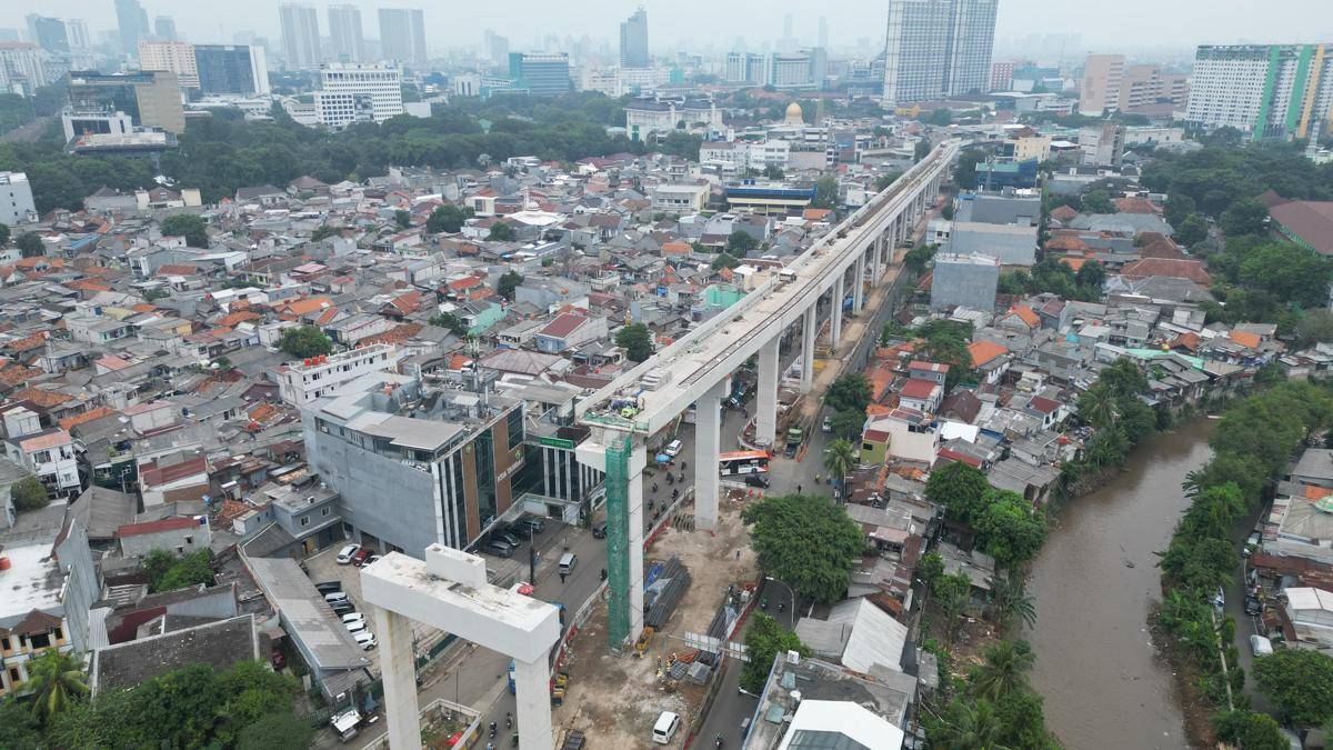 Proyek LRT Jakarta, progres pembangunan Fase 1B Velodrome–Manggarai telah mencapai 72,852/ dok LRT Jakarta
