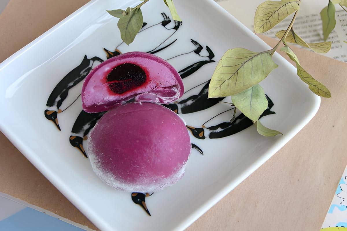Resep Mochi Ubi Ungu Isi Kacang, Camilan Lembut yang Manis dan Elegan!