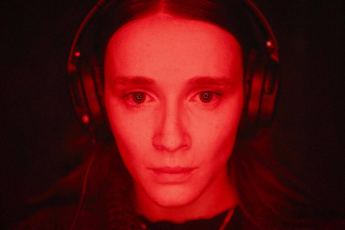 adegan dalam film Red Rooms. 