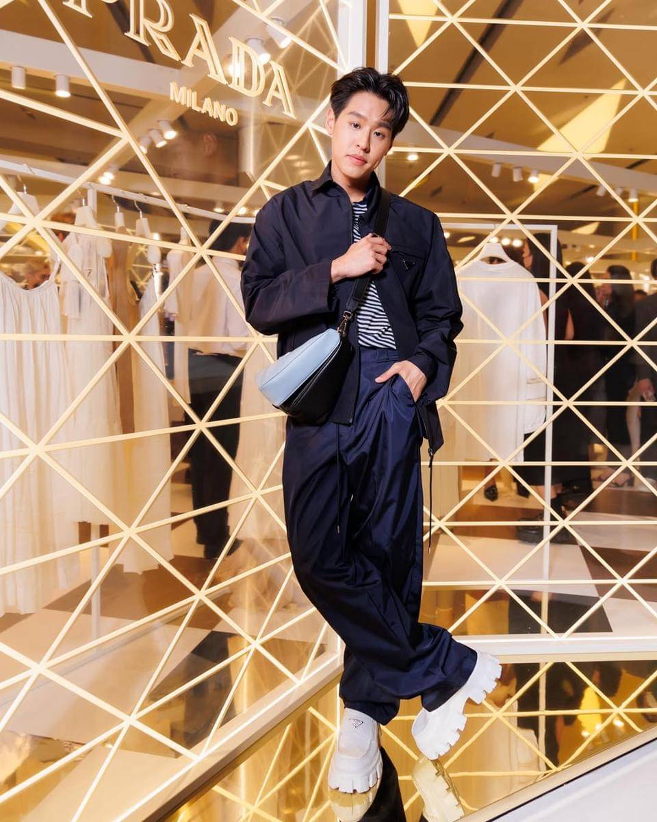 OOTD pakai tas ala Billkin Putthipong (instagram.com/bbillkin)