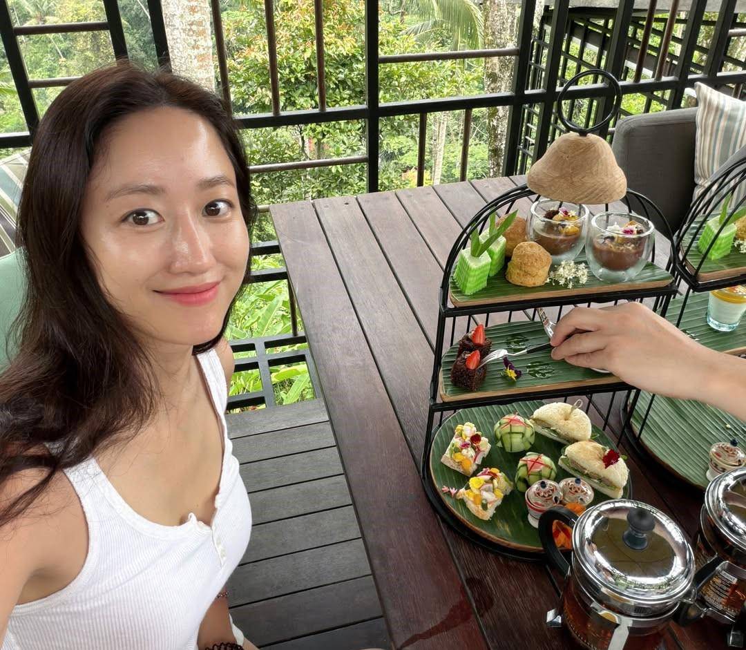 Jeon Hye Bin saat liburan di Bali. (Instagram.com/heavenbin83)