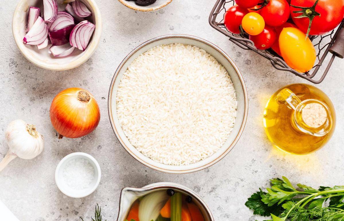 ilustrasi bahan-bahan untuk membuat jollof rice