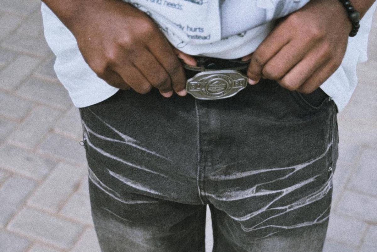 Ilustrasi celana jeans (www.pexels.com/Anointing David)