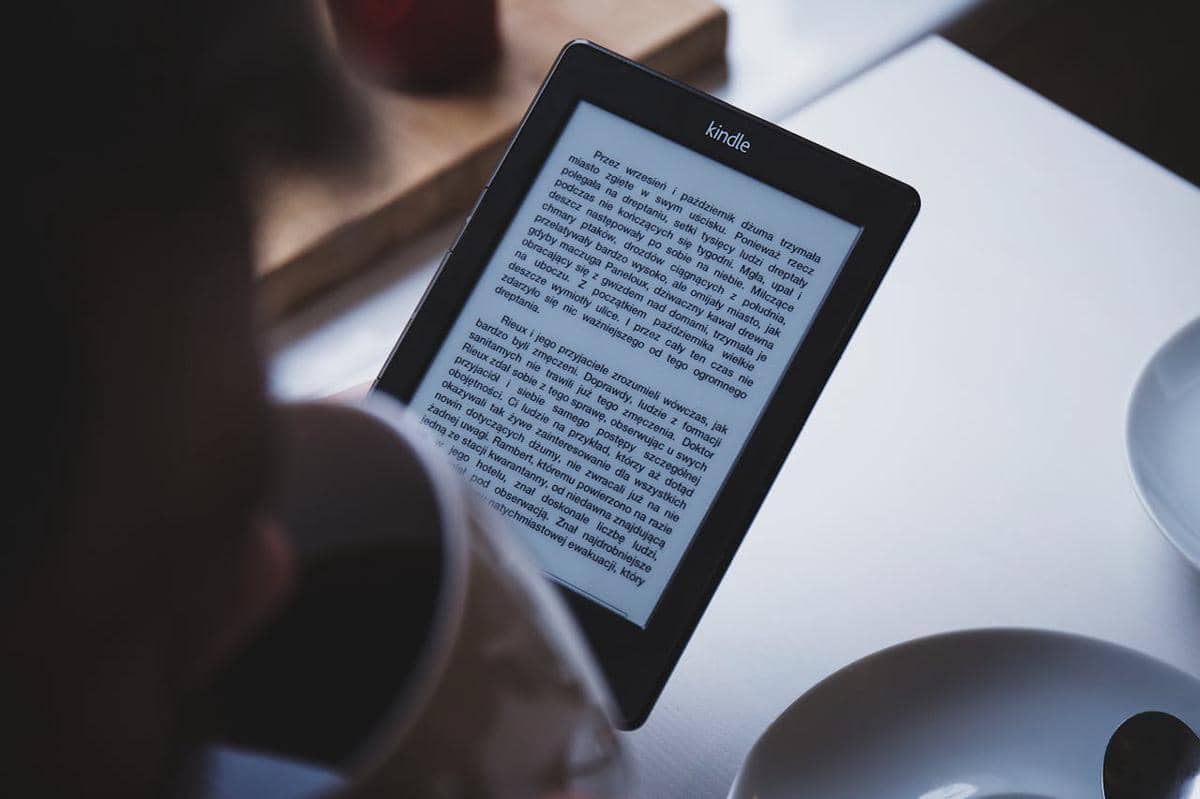 kindle (pexels.com/freestocks.org)