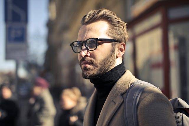 ilustrasi potongan rambut warrior cut (pexels.com/Andrea Piacquadio) 