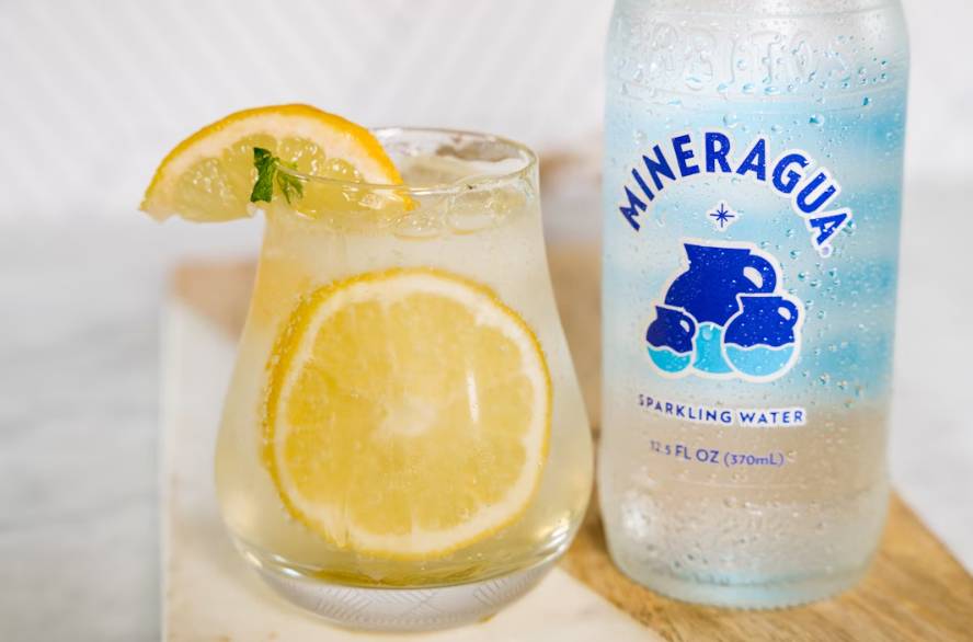 ilustrasi sparkling water 