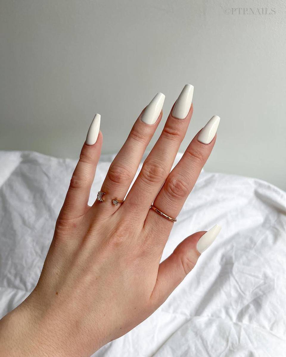 Ilustrasi nail art wedding (instagram.com/ptp.nails)