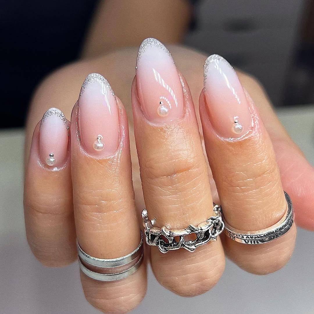 Ilustrasi nail art wedding (instagram.com/curedbyjae)