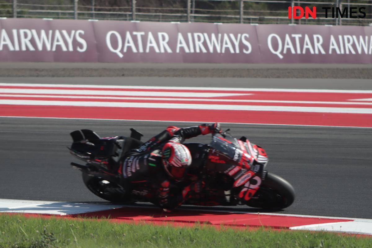 Pembalap MotoGP, Marco Bezzecchi di Sirkuit Mandalika. (IDN Times/Linggauni)