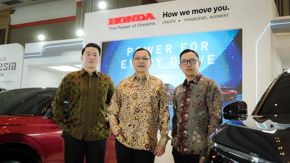 Hadirkan lini mobil hybrid