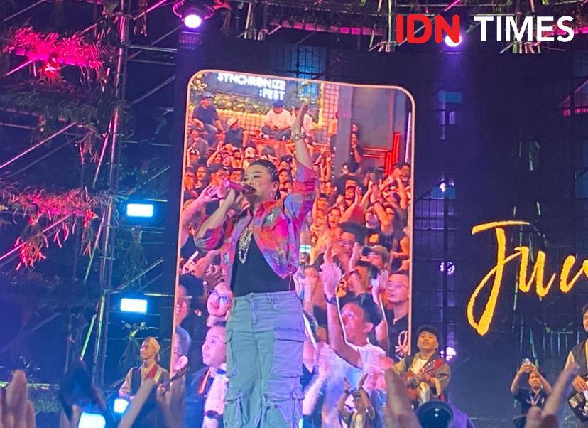 potret Anisa x Juwita Bahar di Synchronize Festival 2025 hari pertama, Jumat (3/10/2025)