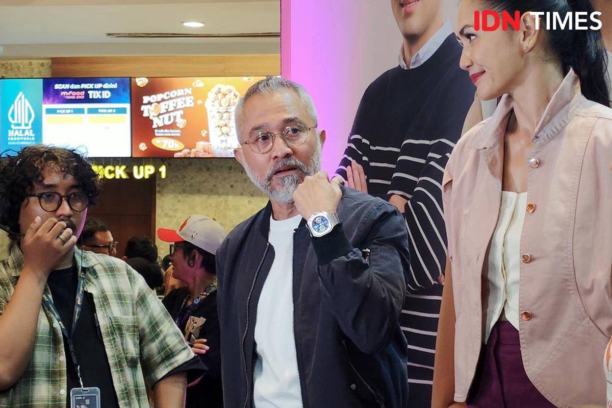 Namun, ia malah berperan sebagai Bembi sang pemilik vendor pernikahan.jpg