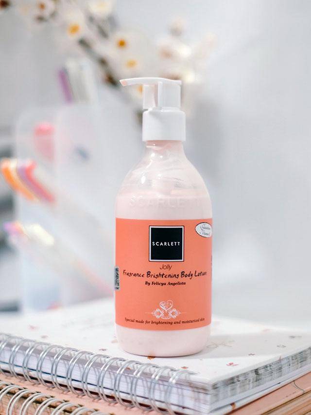 Scarlett Whitening Body Lotion.jpg