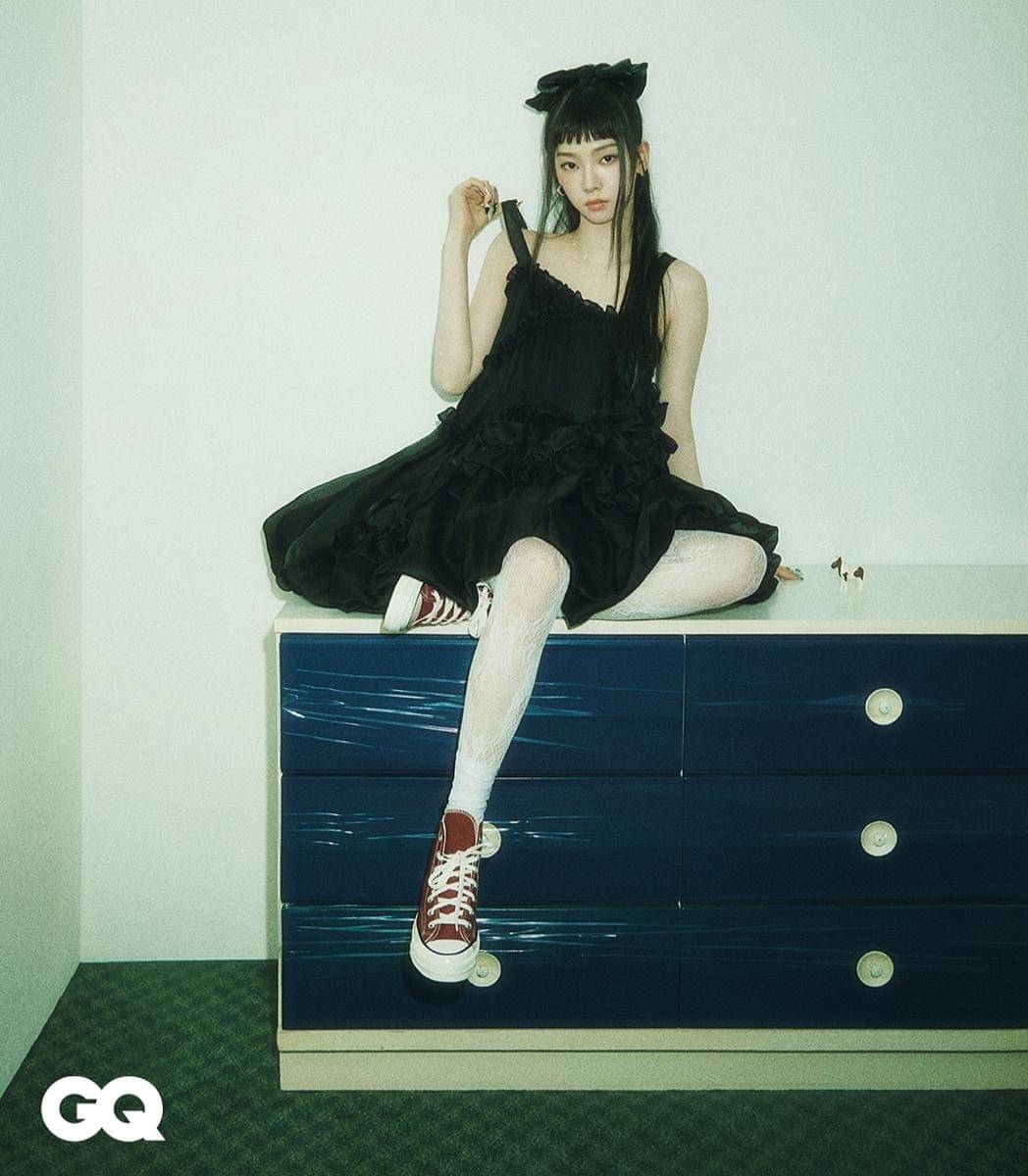 potret Karina aespa (instagram.com/aespa_official) 