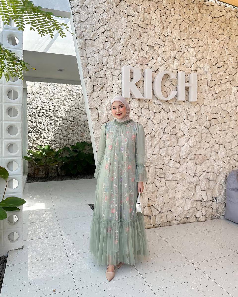 Putry Jeje (instagram.com/putryjeje)