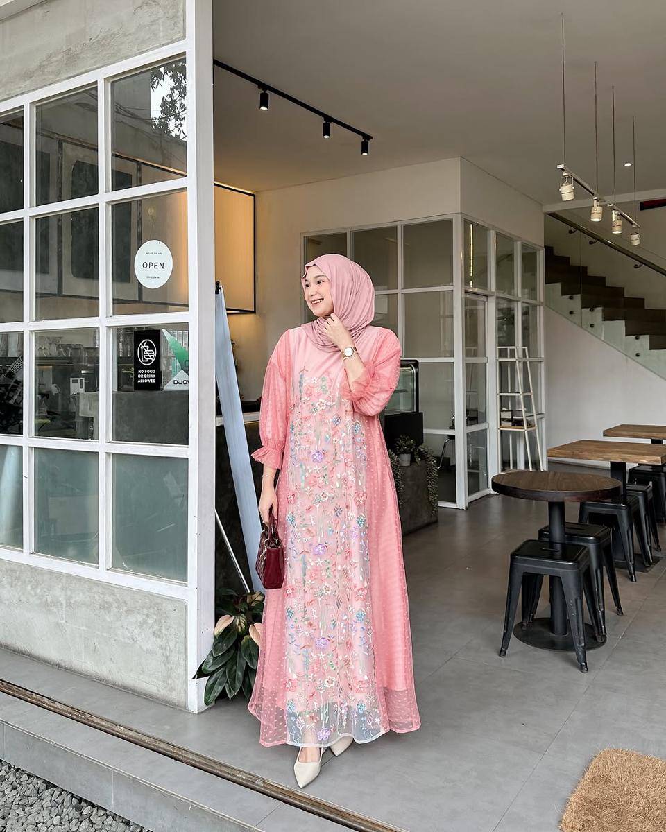 Putry Jeje (instagram.com/putryjeje)