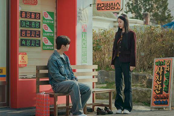 Still cut drama A Hundred Memories (dok. JTBC/A Hundred Memories)