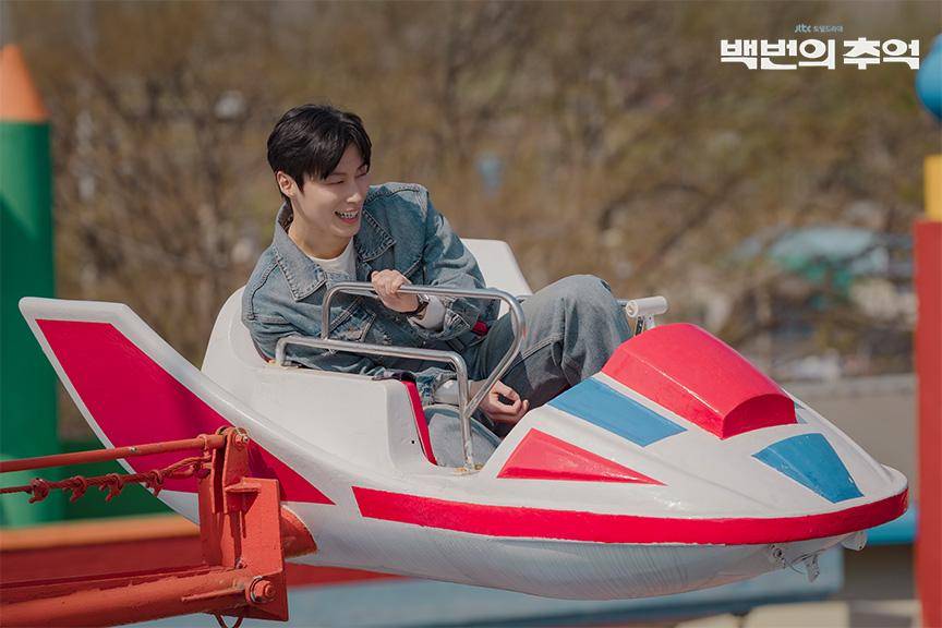 Still cut drama A Hundred Memories (dok. JTBC/A Hundred Memories)