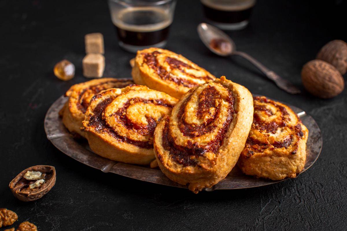 ilustrasi cinnamon roll 
