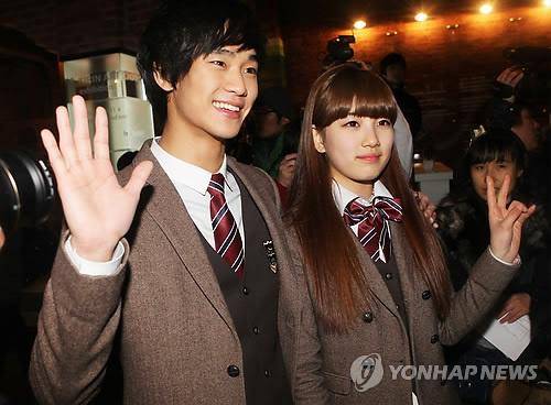 Kim Soo Hyun dan Suzy di balik layar drama Dream High (dok. KBS/Dream High)