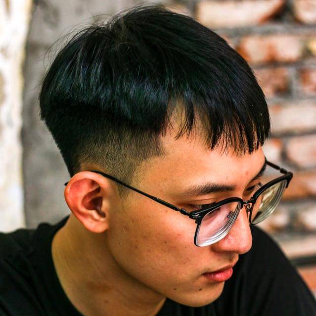 ilustrasi gaya rambut Takuache (unsplash.com/Bùi Hoàng Long) 