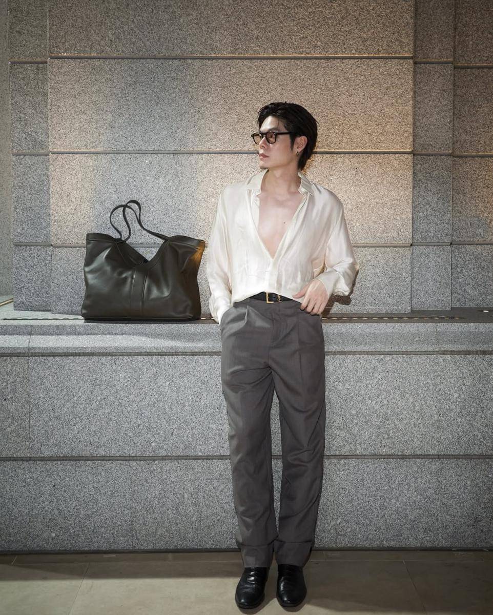 styling leather shoes ala Nodt Nutthasid (instagram.com/nodted)