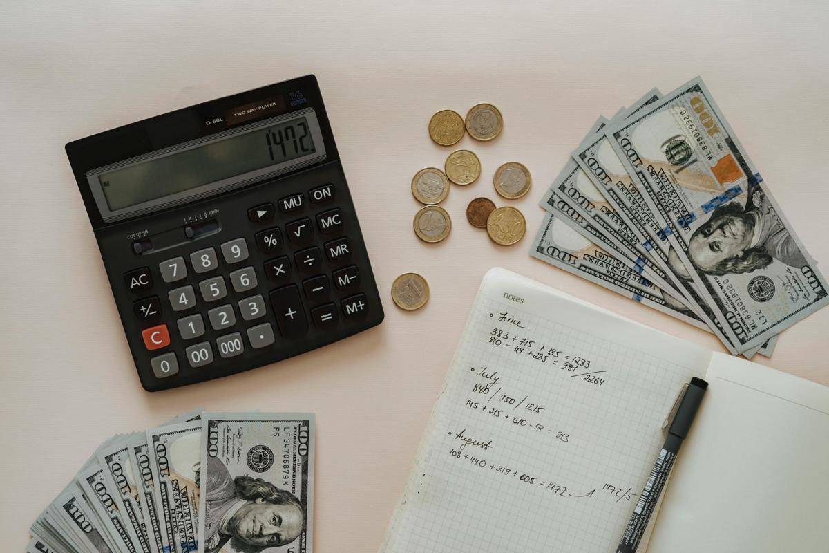 ilustrasi budgeting (pexels.com/olia danilevich)
