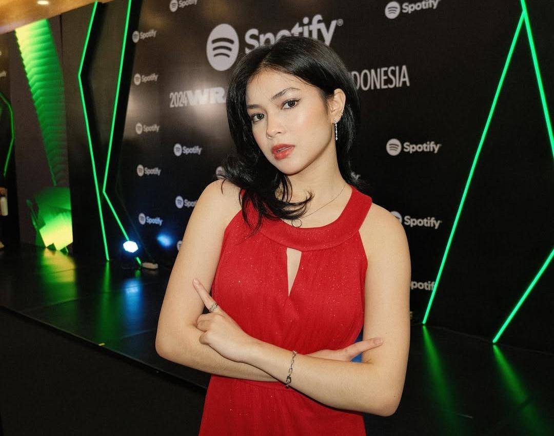 Gaya makeup Jasmine Nadya (instagram.com/jasminendya)