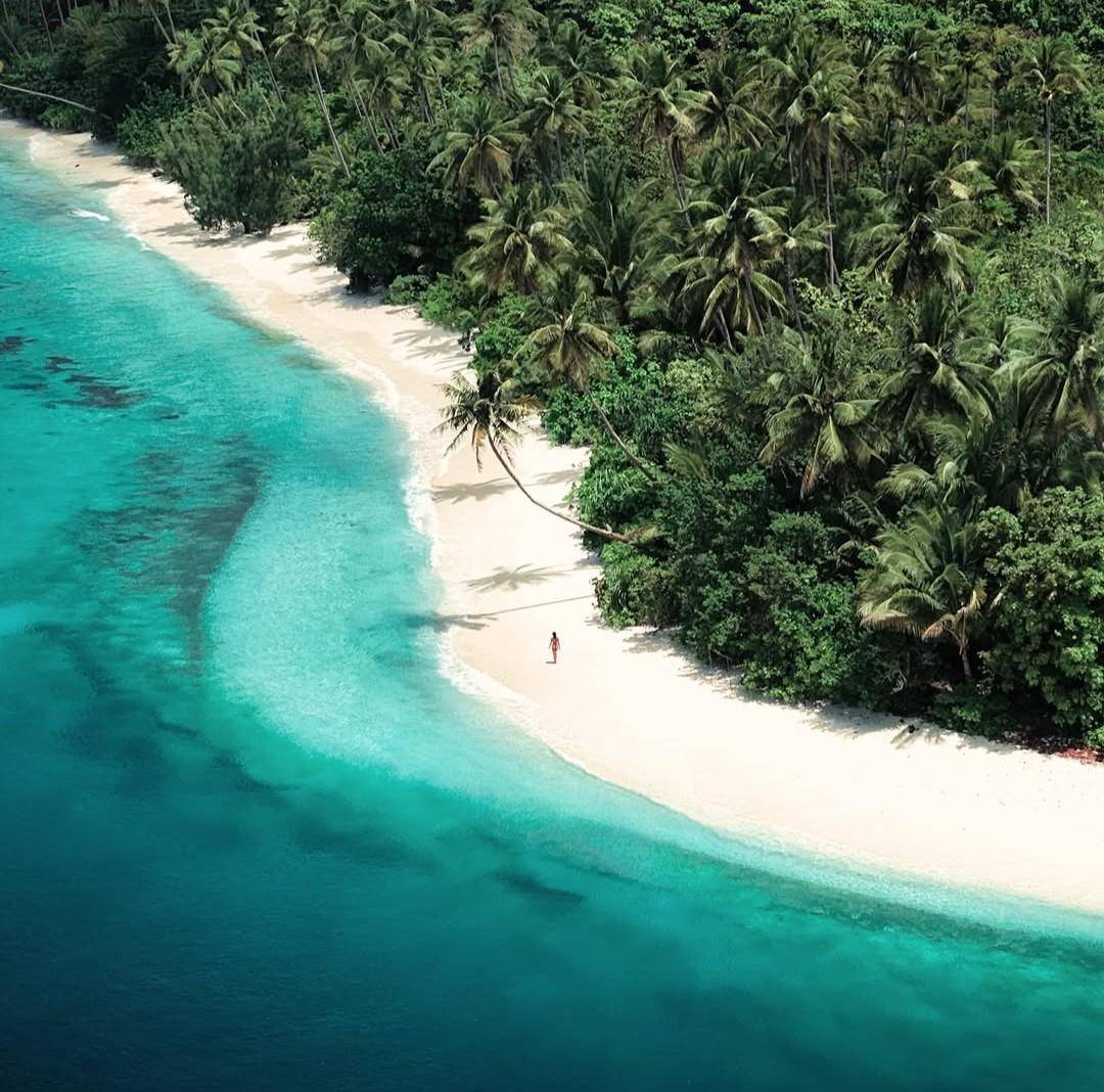 Potret Laut Banggai (instagram.com/mickwagey)