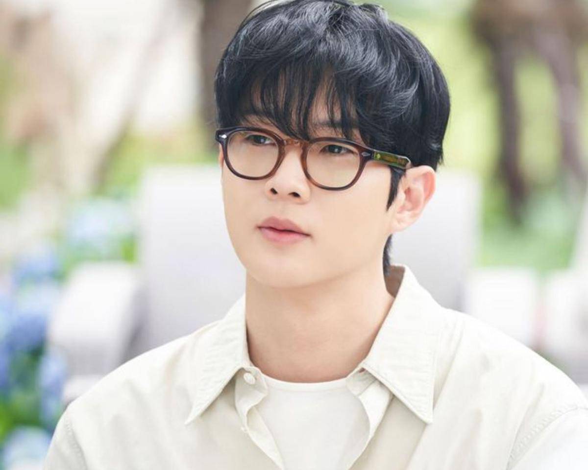 potret Choi Woo Shik di drakor Would You Marry Me