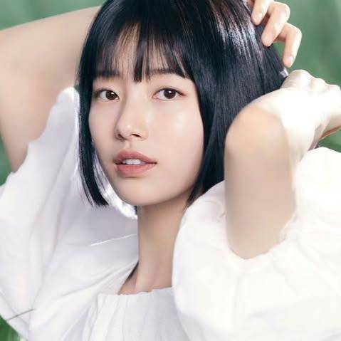inspirasi makeup Bae Suzy (instagram.com/skuukzky)