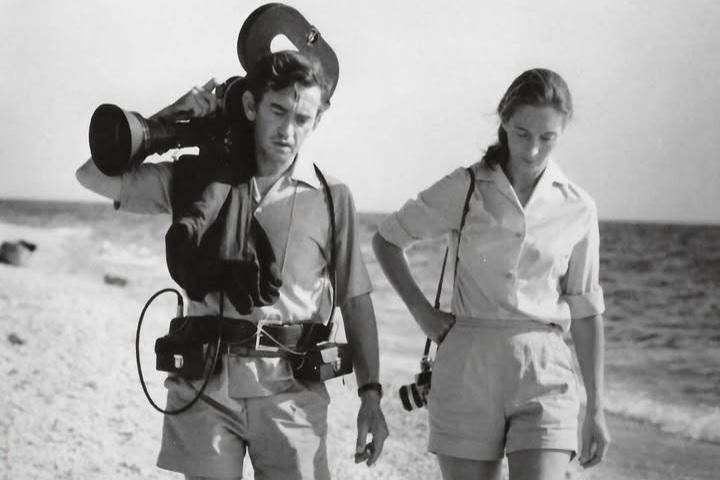 Jane Goodall bersama Hugo van Lawick dalam pembuatan film dokumenter My Life Among the Wild Chimpanzees (instagram.com/janegoodallinst)